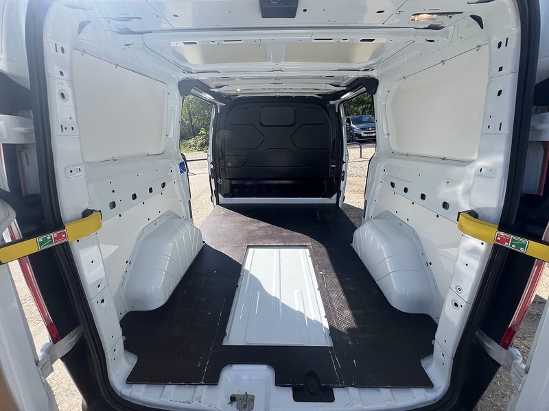 Ford Transit Custom 320 EcoBlue - U772