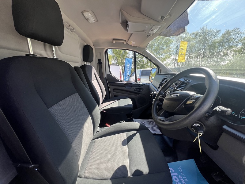 Ford Transit Custom 320 EcoBlue - U772