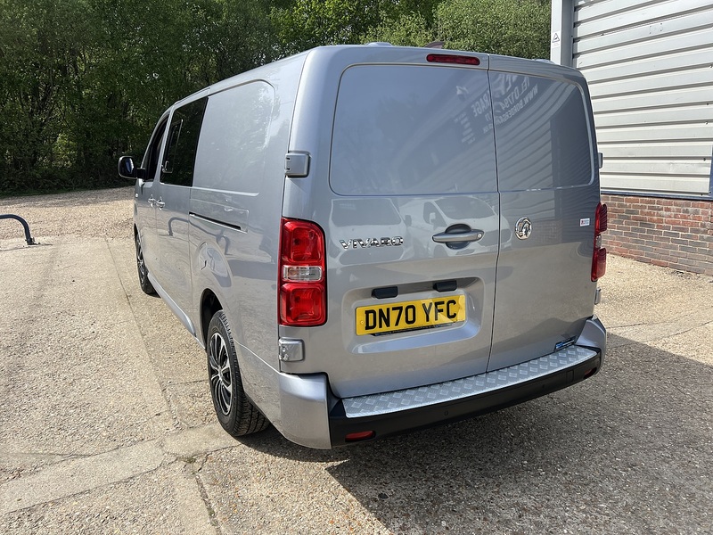 Vauxhall Vivaro Turbo D 2900 Sportive - U774
