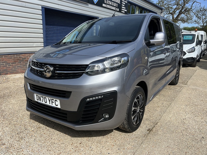 Vauxhall Vivaro Turbo D 2900 Sportive - U774