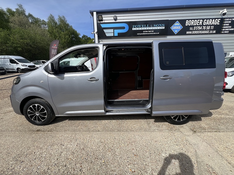 Vauxhall Vivaro Turbo D 2900 Sportive - U774
