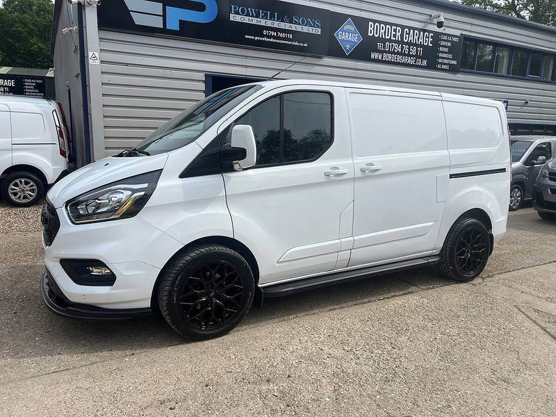 Ford Transit Custom 300 Limited Sport Pack - U784