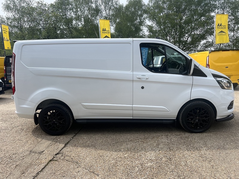 Ford Transit Custom 300 Limited Sport Pack - U784