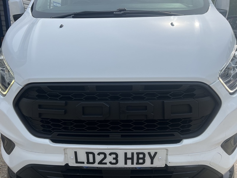 Ford Transit Custom 300 Limited Sport Pack - U784