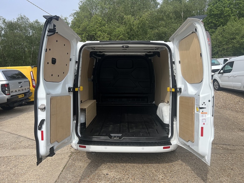 Ford Transit Custom 300 Limited Sport Pack - U784