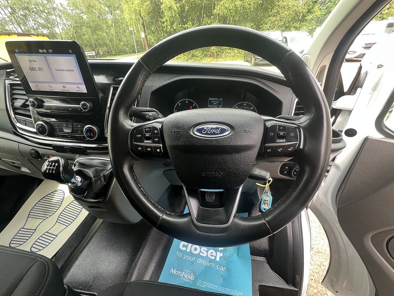 Ford Transit Custom 300 Limited Sport Pack - U784