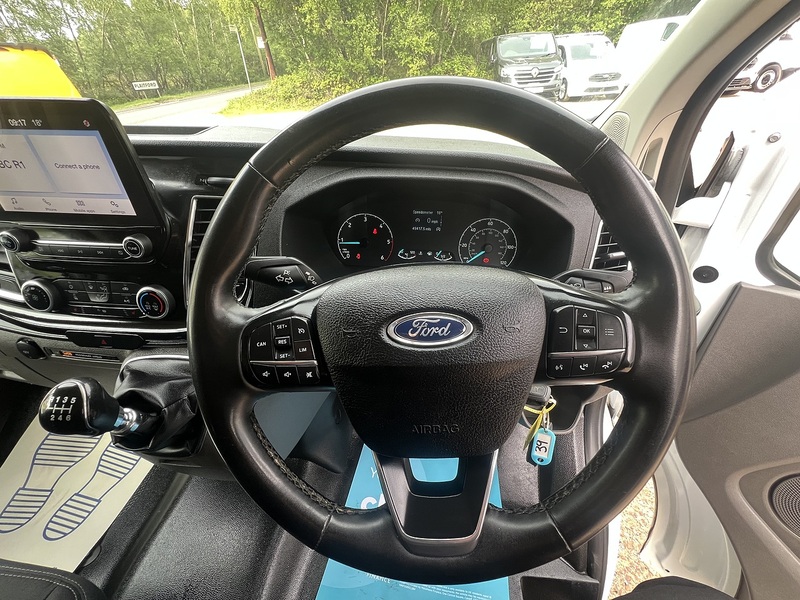 Ford Transit Custom 300 Limited Sport Pack - U784