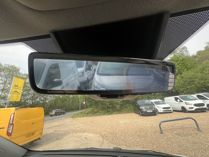 Ford Transit Custom 300 Limited Sport Pack - U784