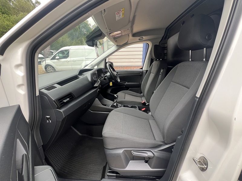 Volkswagen Caddy TDI C20 Commerce Pro Sportline - U786