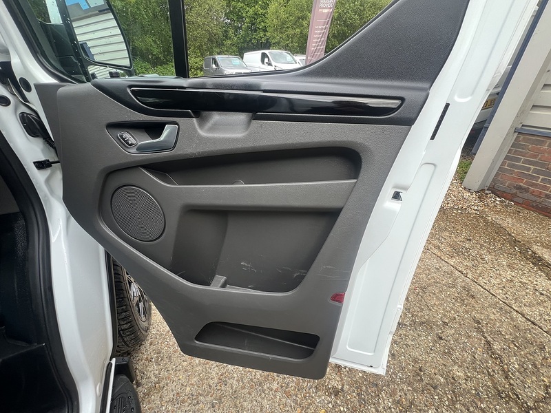 Ford Transit Custom 280 Limited Sport Pack - U787