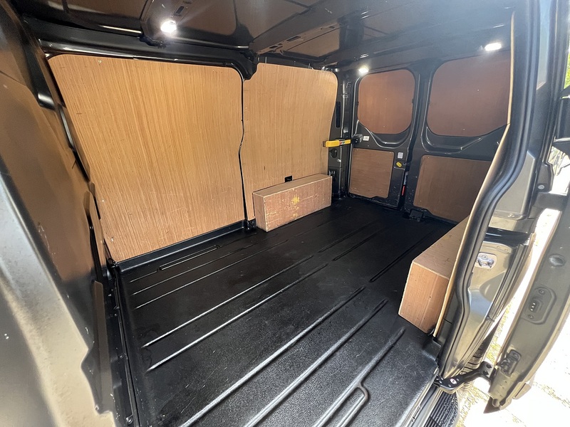 Ford Transit Custom 280 EcoBlue Limited - U789