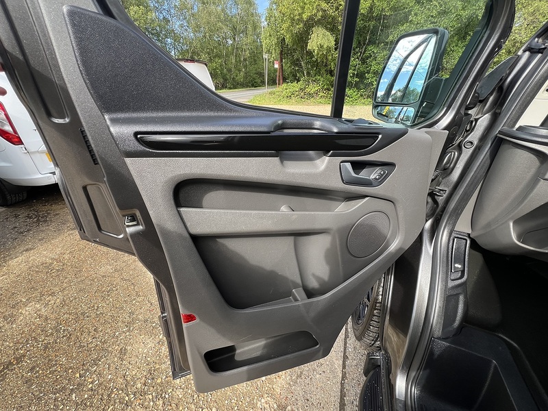 Ford Transit Custom 280 EcoBlue Limited - U789