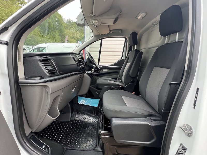 Ford Transit Custom 320 EcoBlue - U792