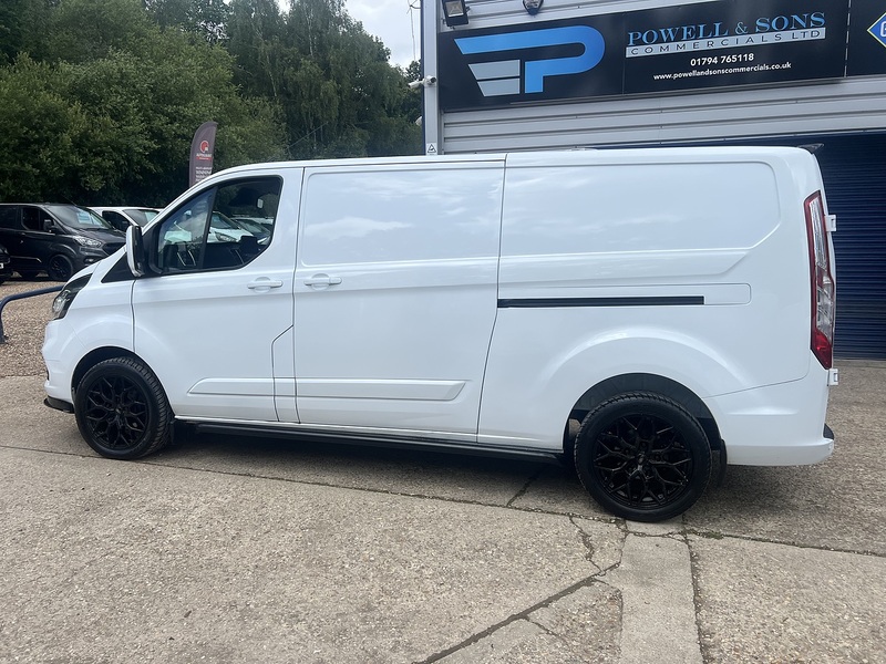 Ford Transit Custom 300 Limited Sport Pack - U799