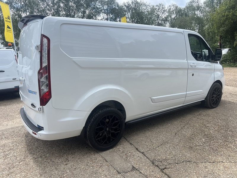 Ford Transit Custom 300 Limited Sport Pack - U799