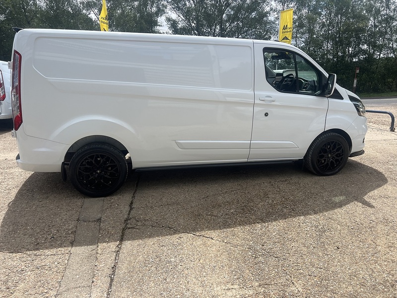 Ford Transit Custom 300 Limited Sport Pack - U799