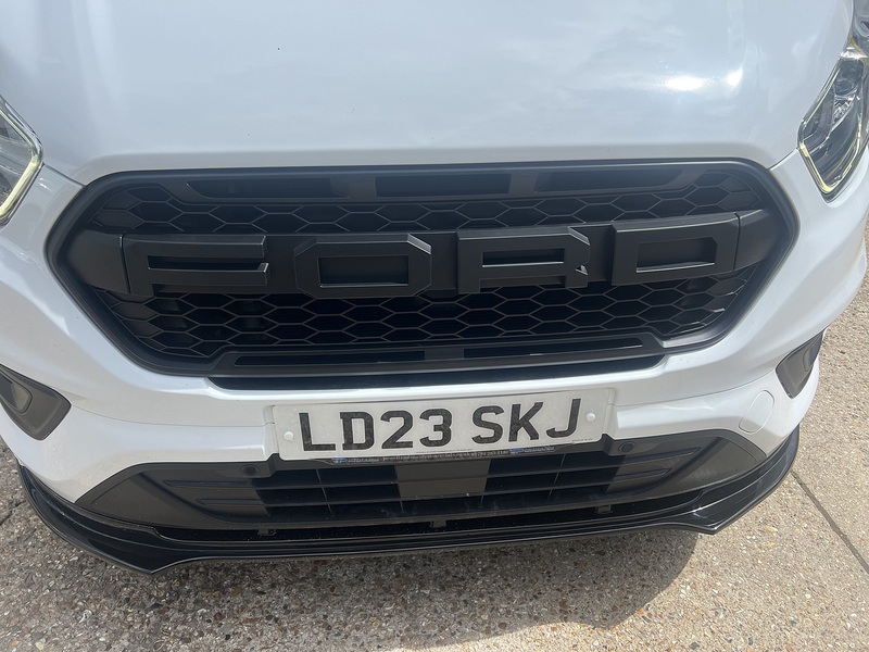 Ford Transit Custom 300 Limited Sport Pack - U799