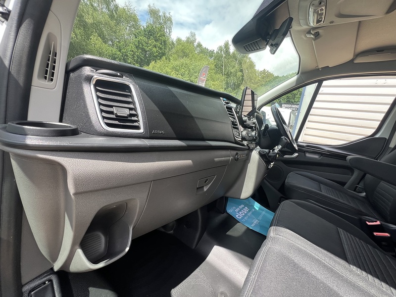 Ford Transit Custom 300 Limited Sport Pack - U799