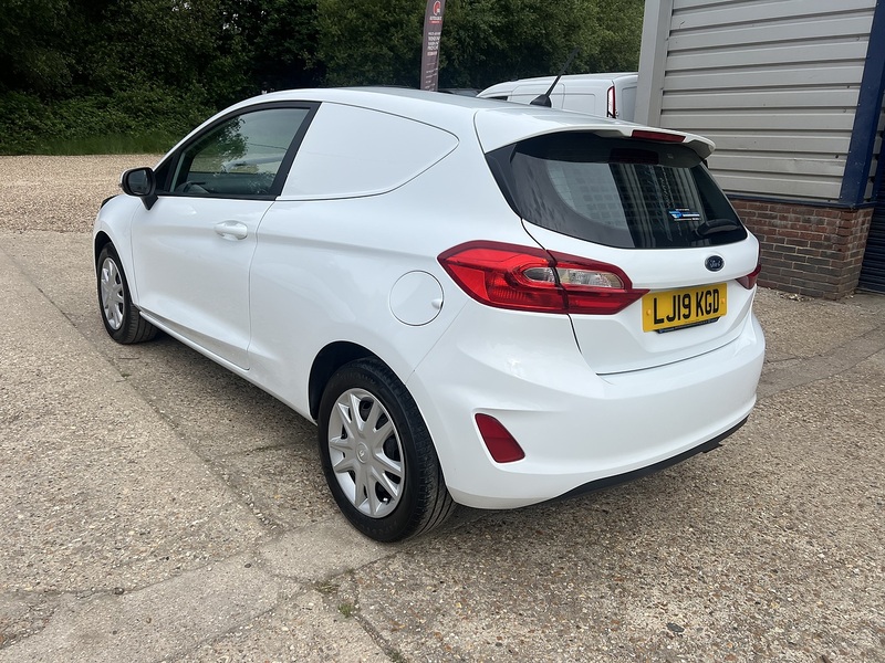 Ford Fiesta Van TDCi - U801