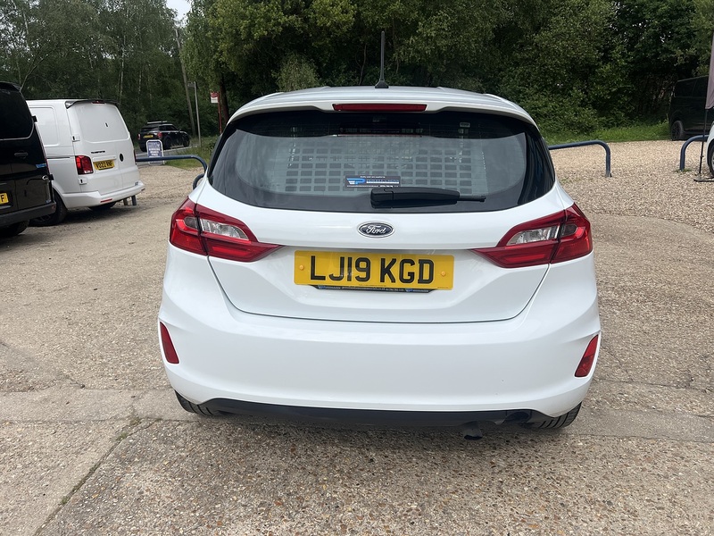 Ford Fiesta Van TDCi - U801