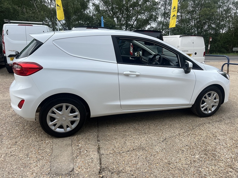 Ford Fiesta Van TDCi - U801