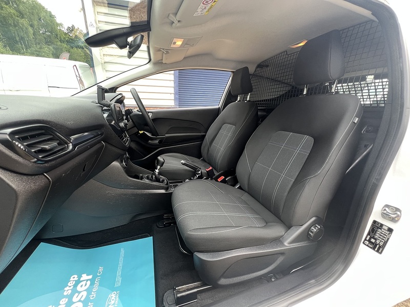 Ford Fiesta Van TDCi - U801