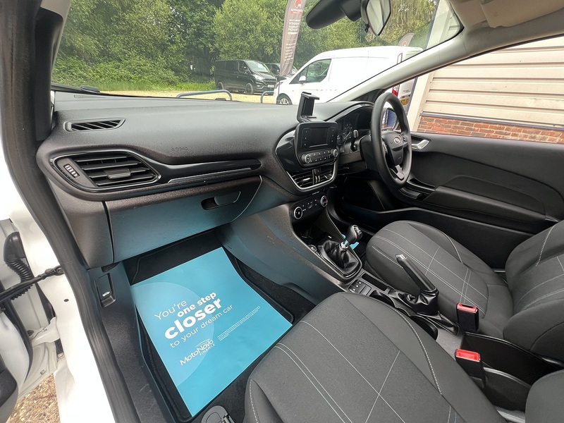 Ford Fiesta Van TDCi - U801