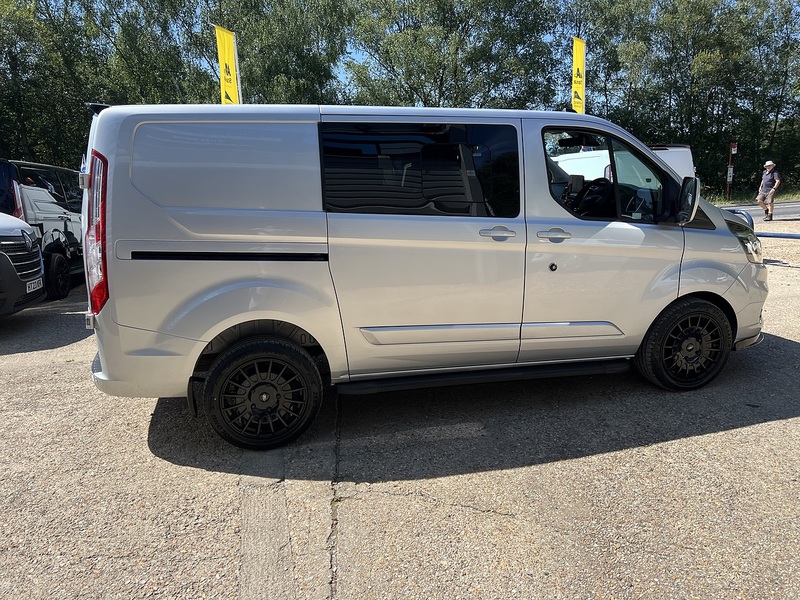 Ford Transit Custom 320 Limited Sport Pack - U806