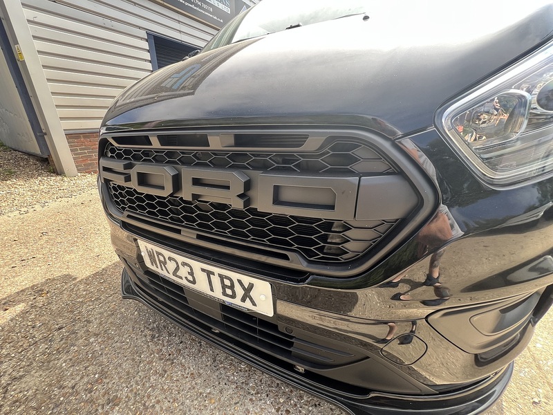 Ford Transit Custom 320 Limited Sport Pack - U807