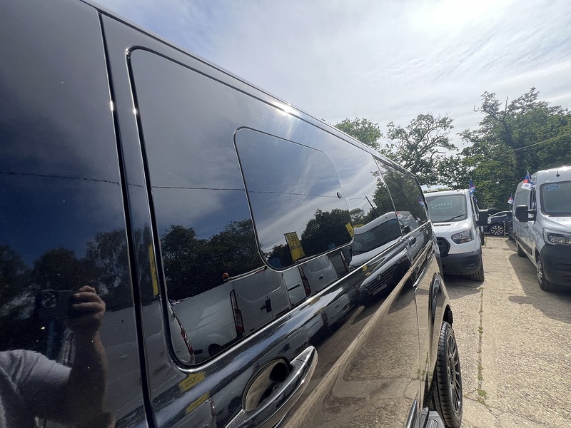 Ford Transit Custom 320 Limited Sport Pack - U807