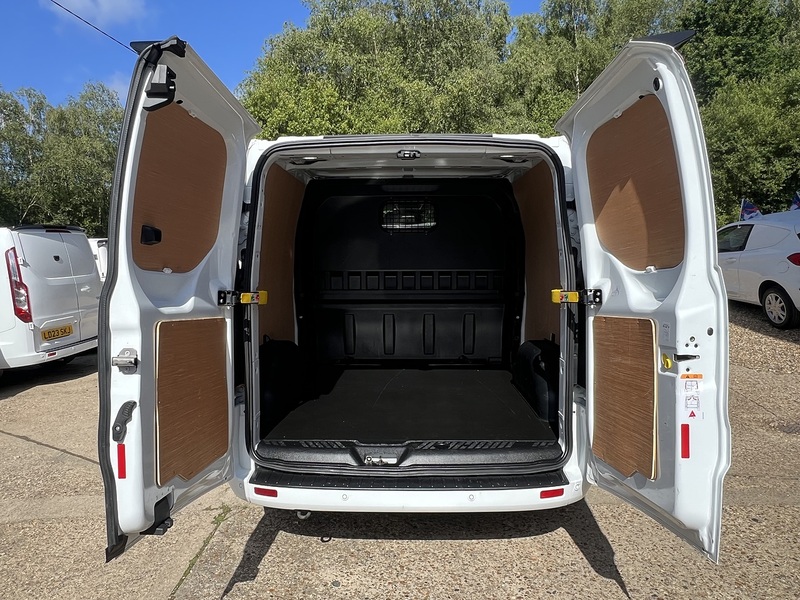 Ford Transit Custom 320 Limited Sport Pack - U810