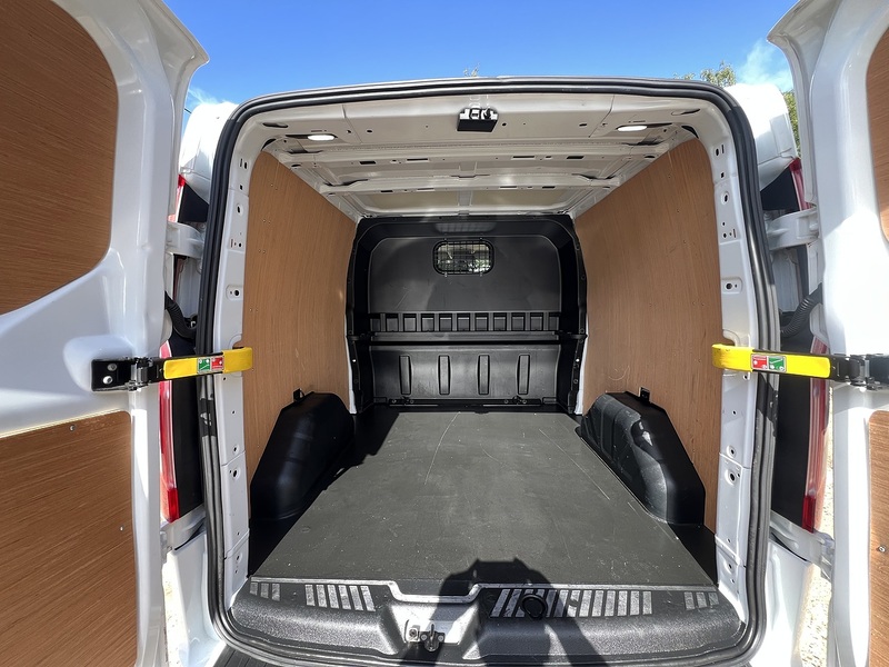 Ford Transit Custom 320 Limited Sport Pack - U810