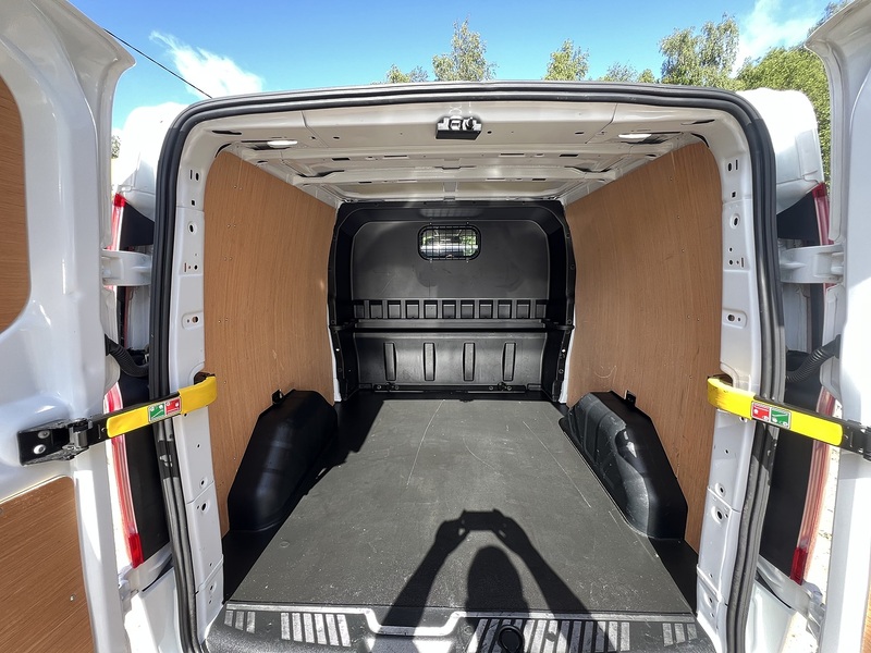 Ford Transit Custom 320 Limited Sport Pack - U810