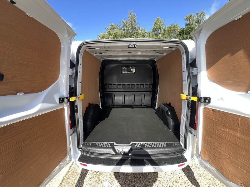 Ford Transit Custom 320 Limited Sport Pack - U810