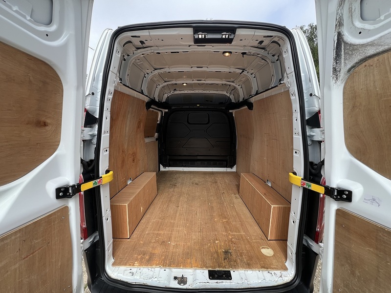 Ford Transit Custom 300 EcoBlue Leader - U816