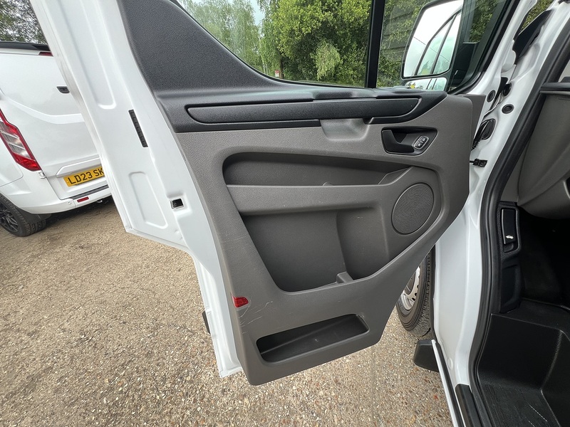Ford Transit Custom 300 EcoBlue Leader - U816