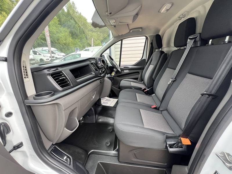Ford Transit Custom 300 EcoBlue Leader - U816