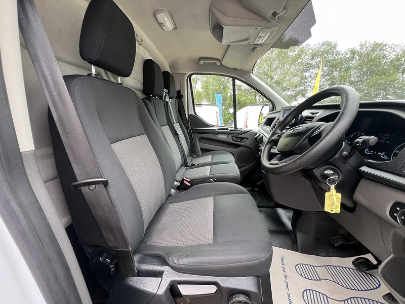 Ford Transit Custom 300 EcoBlue Leader - U816