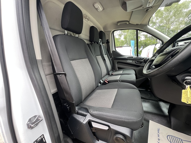Ford Transit Custom 300 EcoBlue Leader - U816