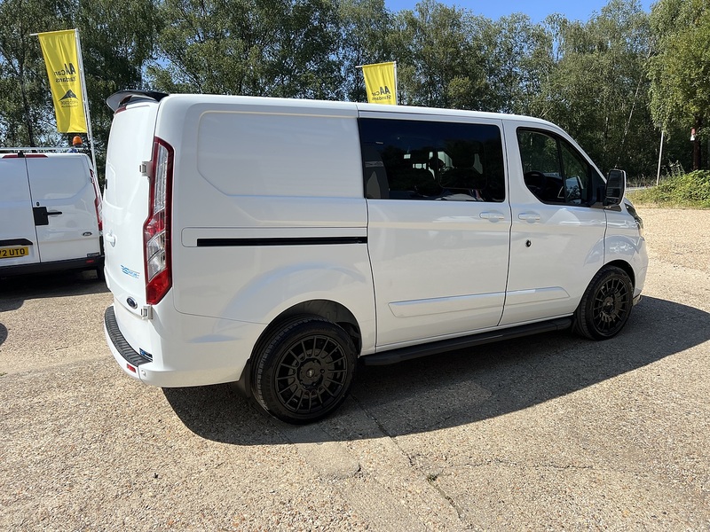 Ford Transit Custom 320 Limited Sport Pack - U817