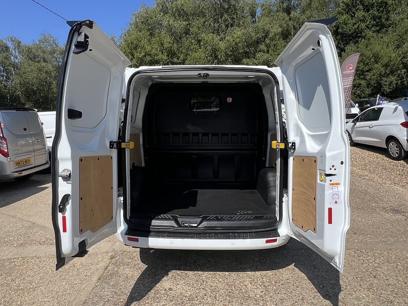 Ford Transit Custom 320 Limited Sport Pack - U817