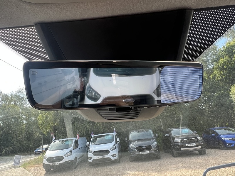 Ford Transit Custom 320 Limited Sport Pack - U818
