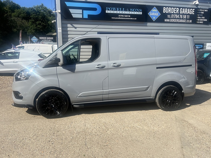 Ford Transit Custom 340 Limited Sport Pack - U823