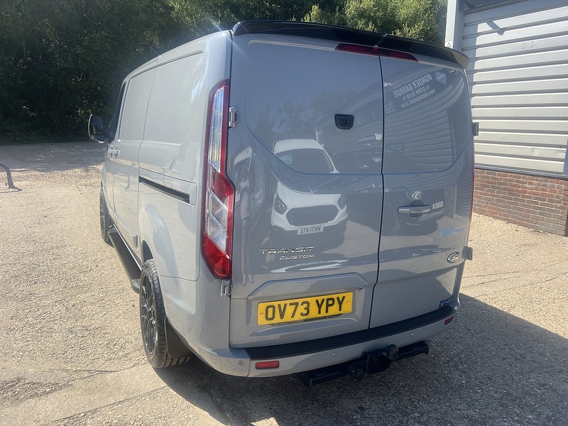 Ford Transit Custom 340 Limited Sport Pack - U823