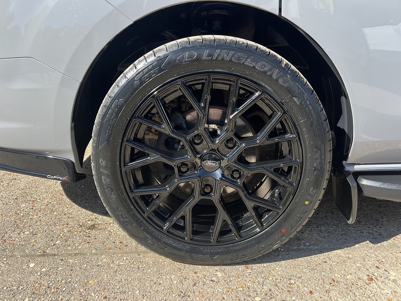 Ford Transit Custom 340 Limited Sport Pack - U823