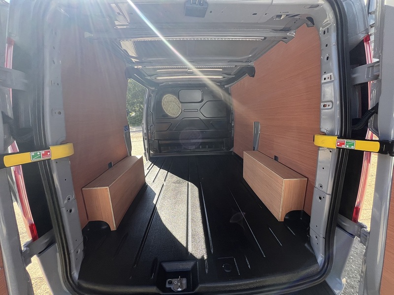 Ford Transit Custom 340 Limited Sport Pack - U823