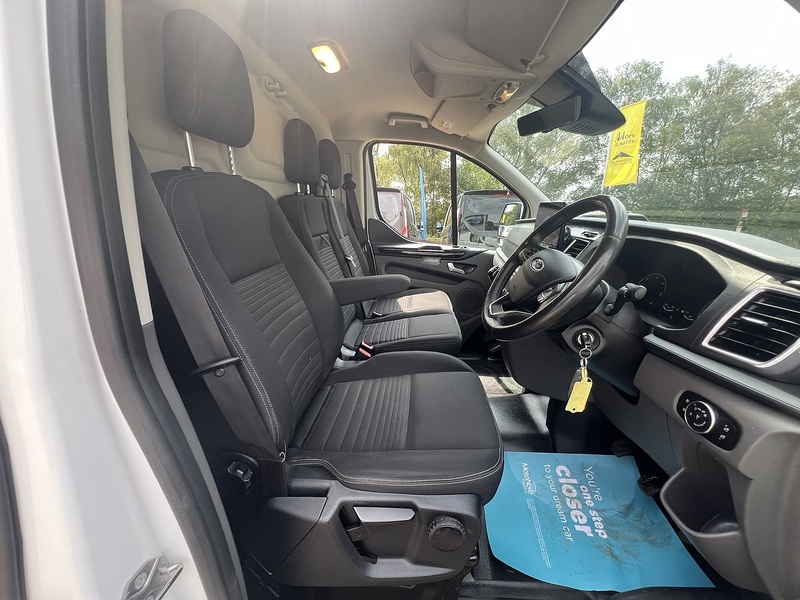 Ford Transit Custom 300 EcoBlue Limited - U831