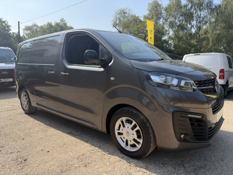 Vauxhall Vivaro Turbo D 2700 Sportive - U832
