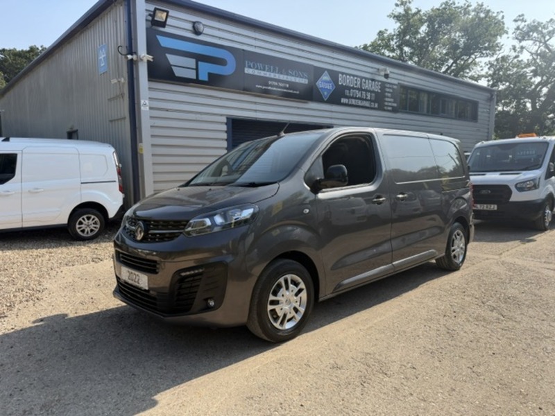 Vauxhall Vivaro Turbo D 2700 Sportive - U832