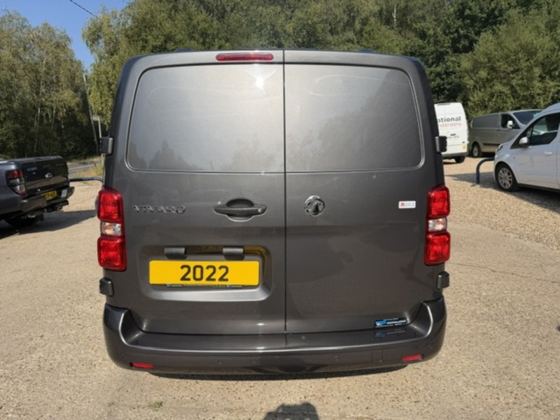 Vauxhall Vivaro Turbo D 2700 Sportive - U832